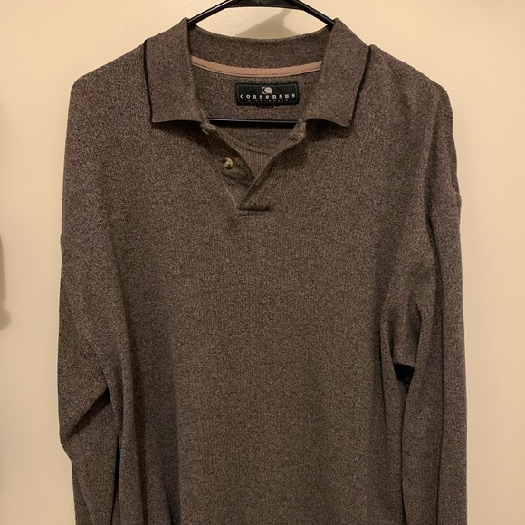 Brown Consensus Sportswear Sweater-Large - Picture 1 of 3